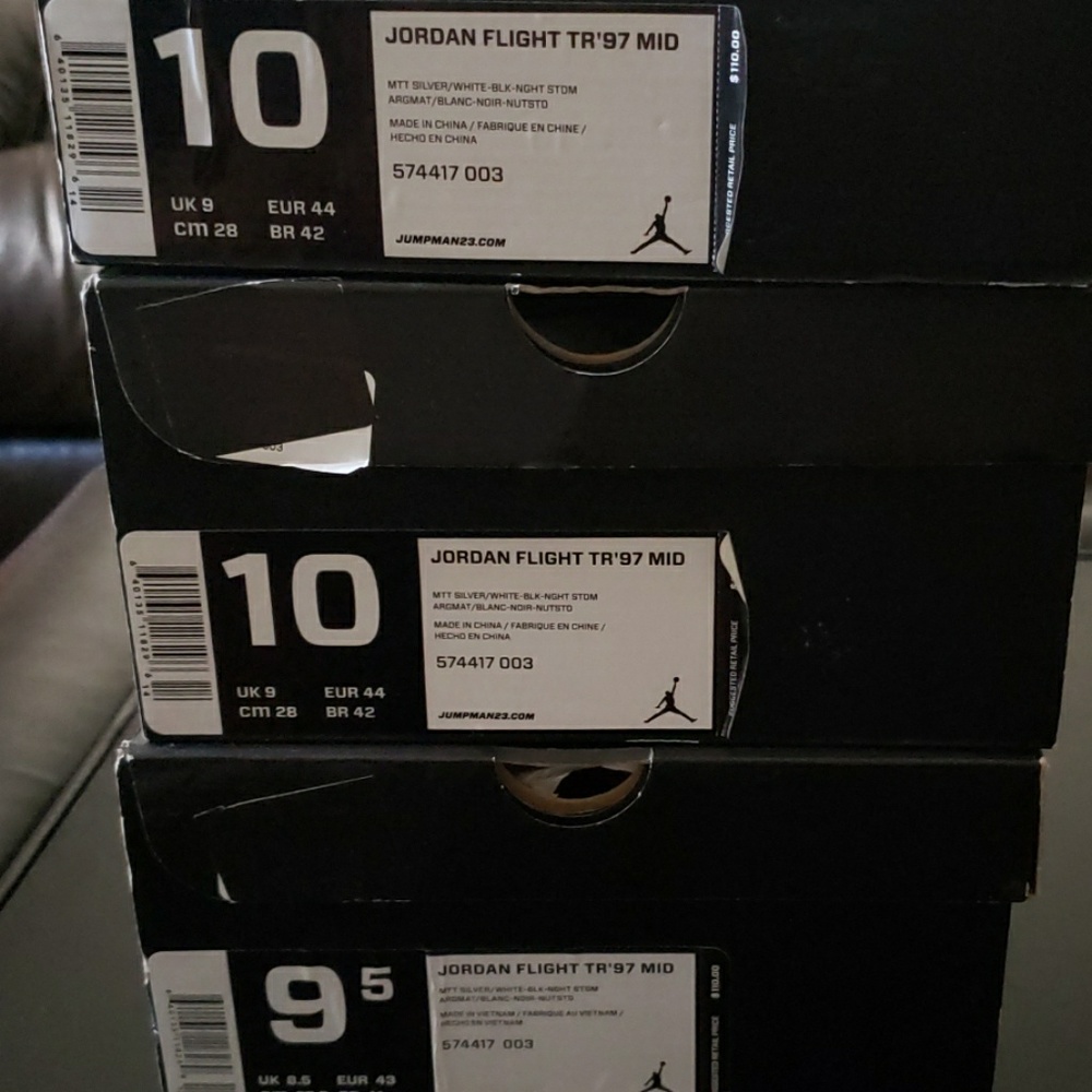 New in Box Jordan Flight TR 97 Mid Metallic Silver - Picture 8 of 8